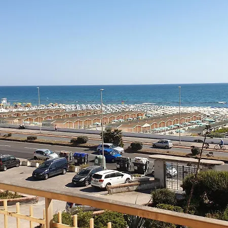 아파트 Il Mare Di Roma 리도디오스티아